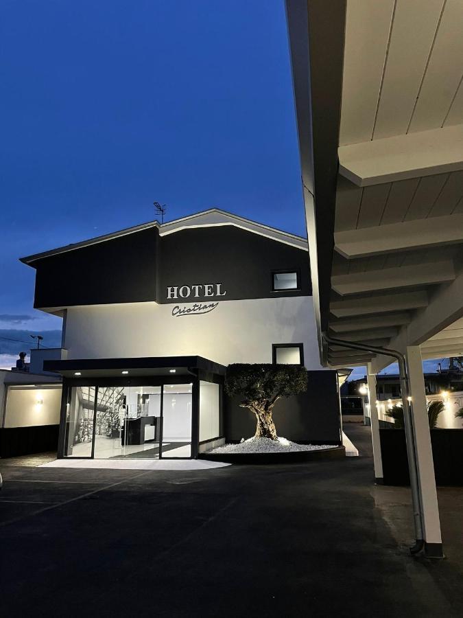 Hotel Cristian Giugliano In Campania Exterior photo