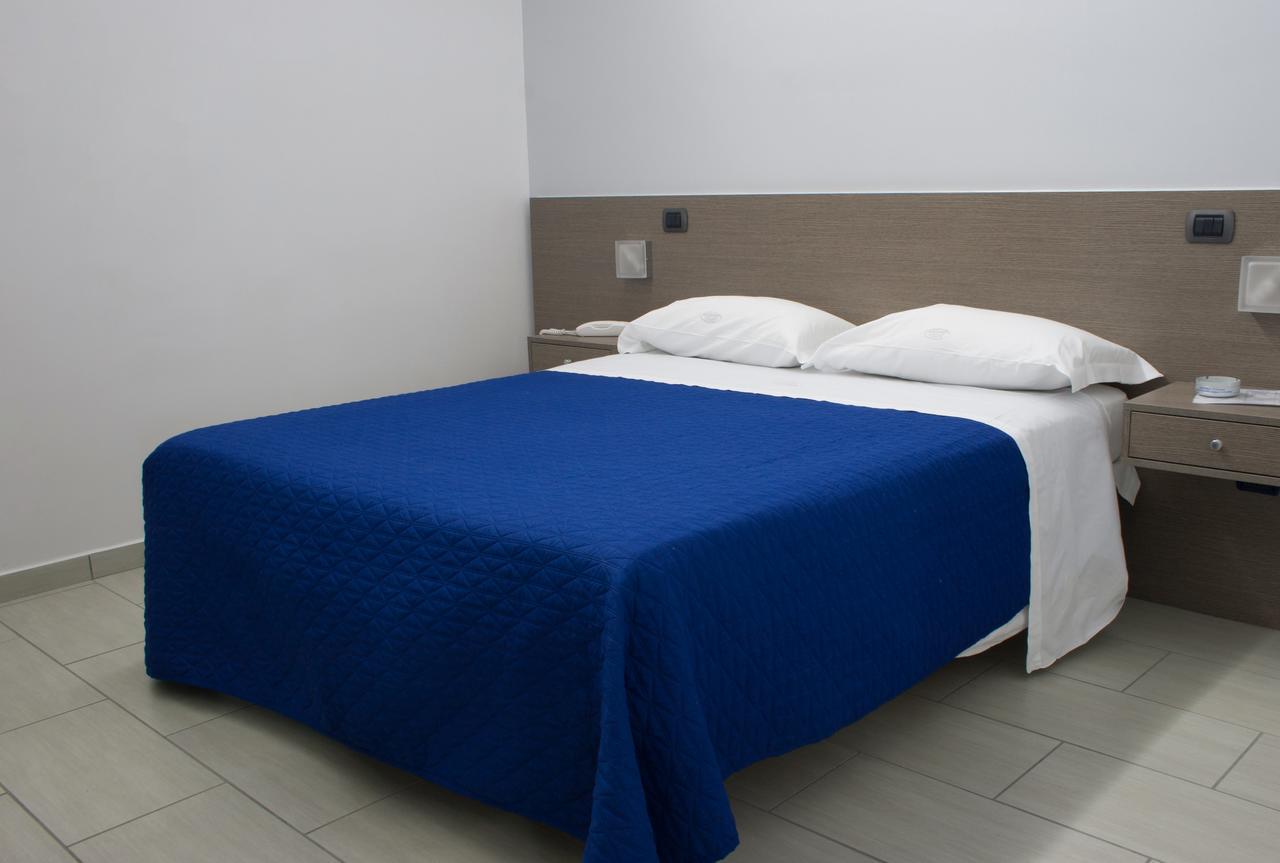 Hotel Cristian Giugliano In Campania Exterior photo